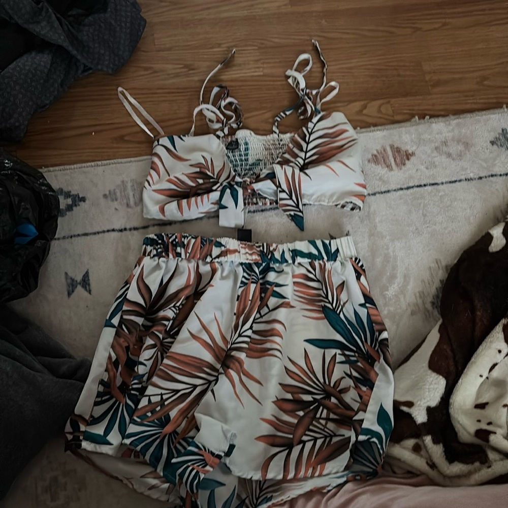 Finjani size small